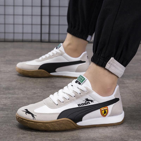 Мужские  модные спортивные кроссовки