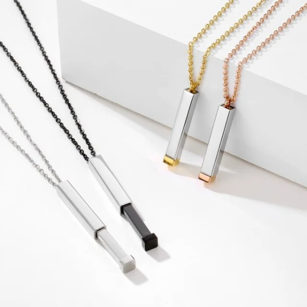 Кулон  подвеска со скрытым именем с гравировкой