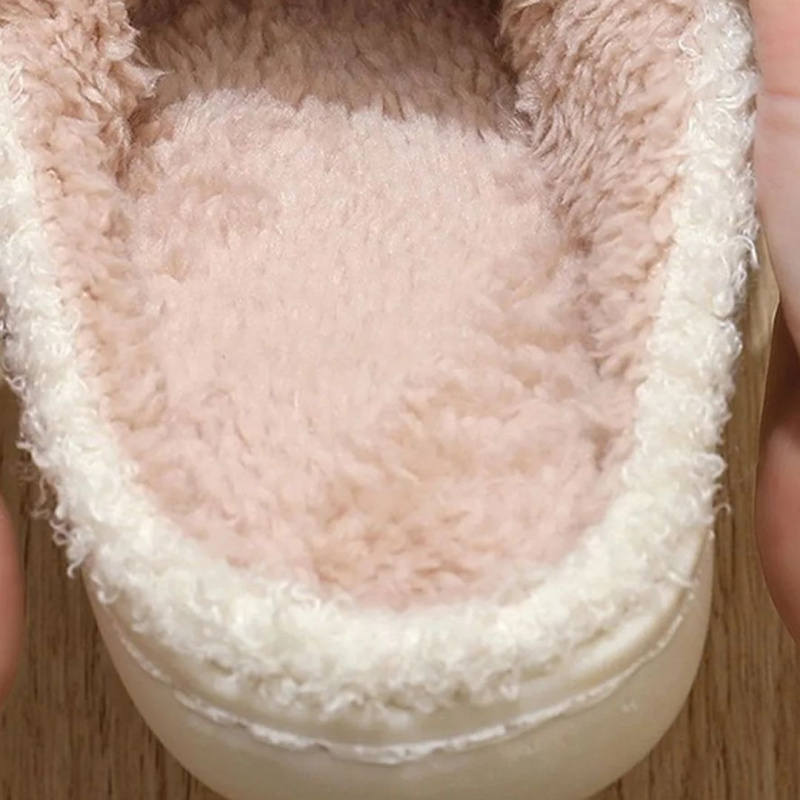 Теплые домашние новогодние тапочки